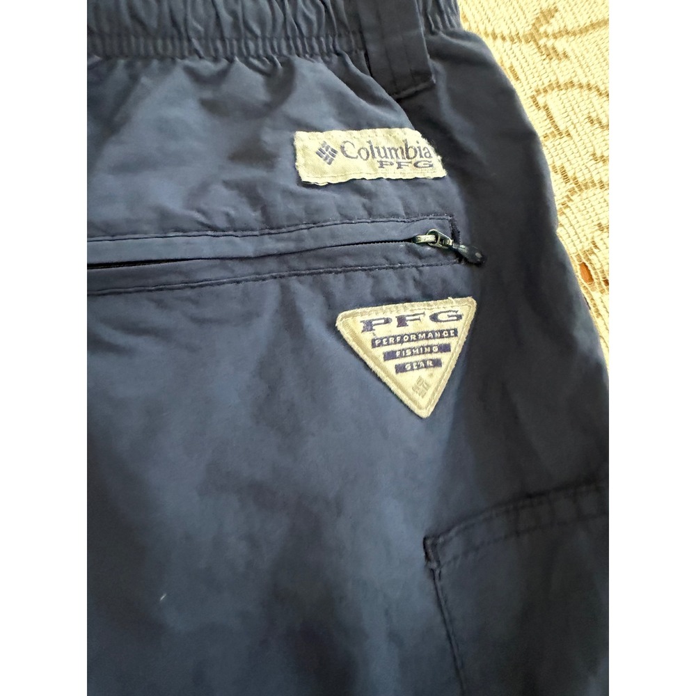 Columbia PFG Mens Navy Blue Fishing Shorts Omni-Shade Mesh Lined Size Medium 6in